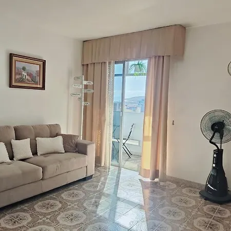 Casa Chito Cruz *